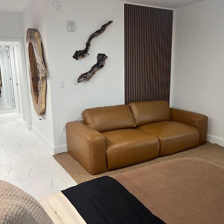 הוליווד Miami Wood Apart Hotel New 2024 - Private Terrace - Free Garage - Beach 5 Min מראה חיצוני תמונה