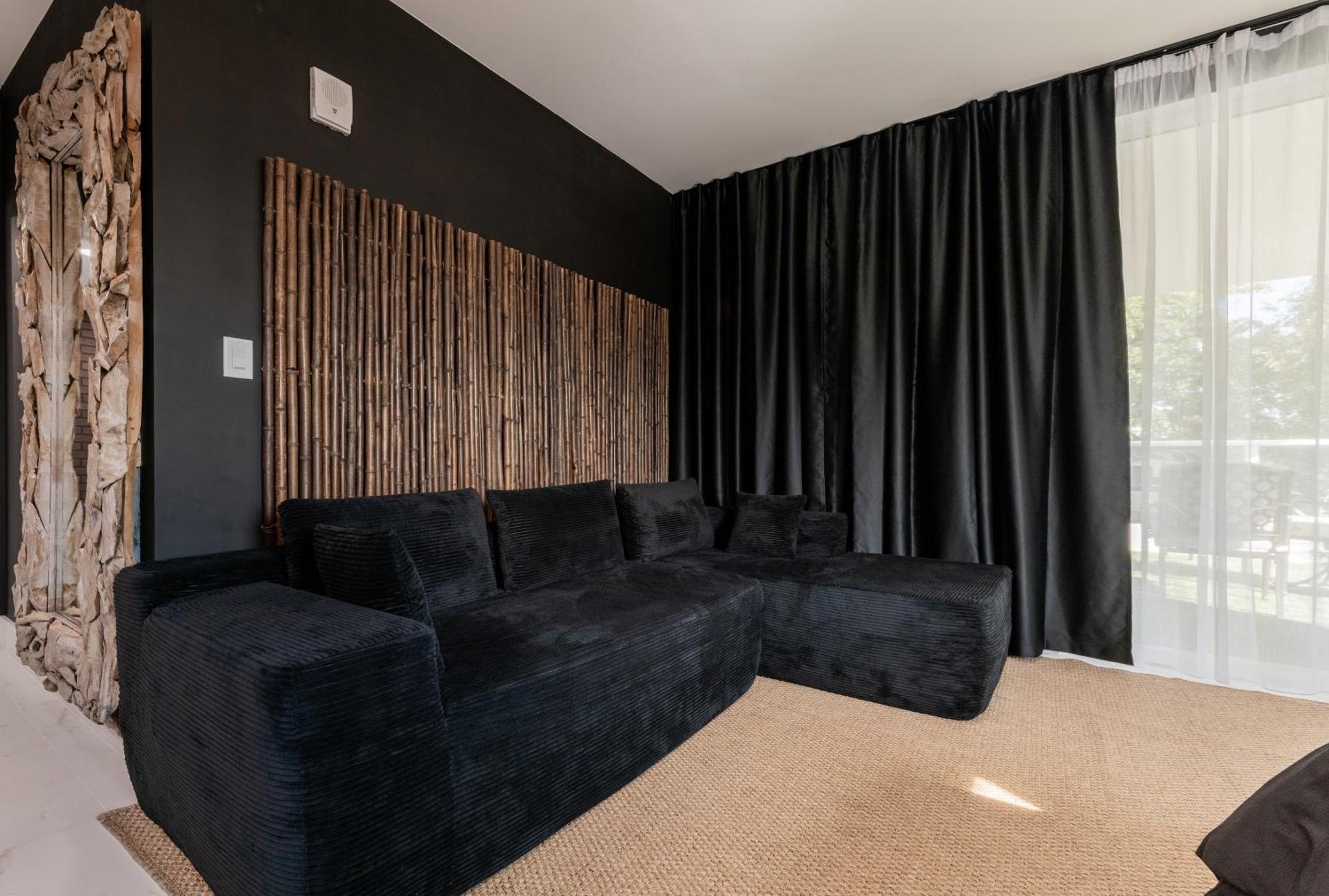 הוליווד Miami Wood Apart Hotel New 2024 - Private Terrace - Free Garage - Beach 5 Min מראה חיצוני תמונה