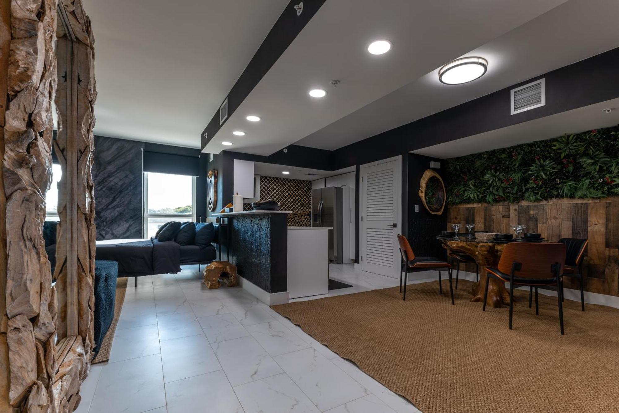 הוליווד Miami Wood Apart Hotel New 2024 - Private Terrace - Free Garage - Beach 5 Min מראה חיצוני תמונה